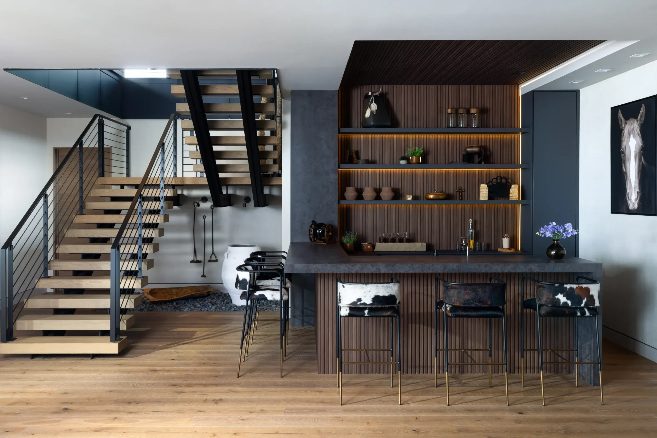 SuarezHome_Bar1-image